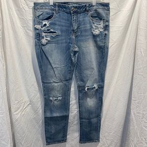 American Eagle Jeggings super stretch distressed size 16 regular